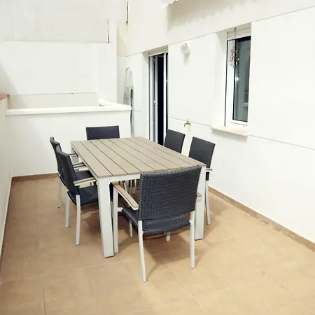 Apartment Quiet, Modern Alicante